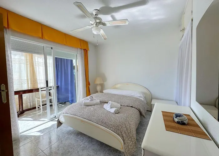 Apartman Parque Loix 5 *
